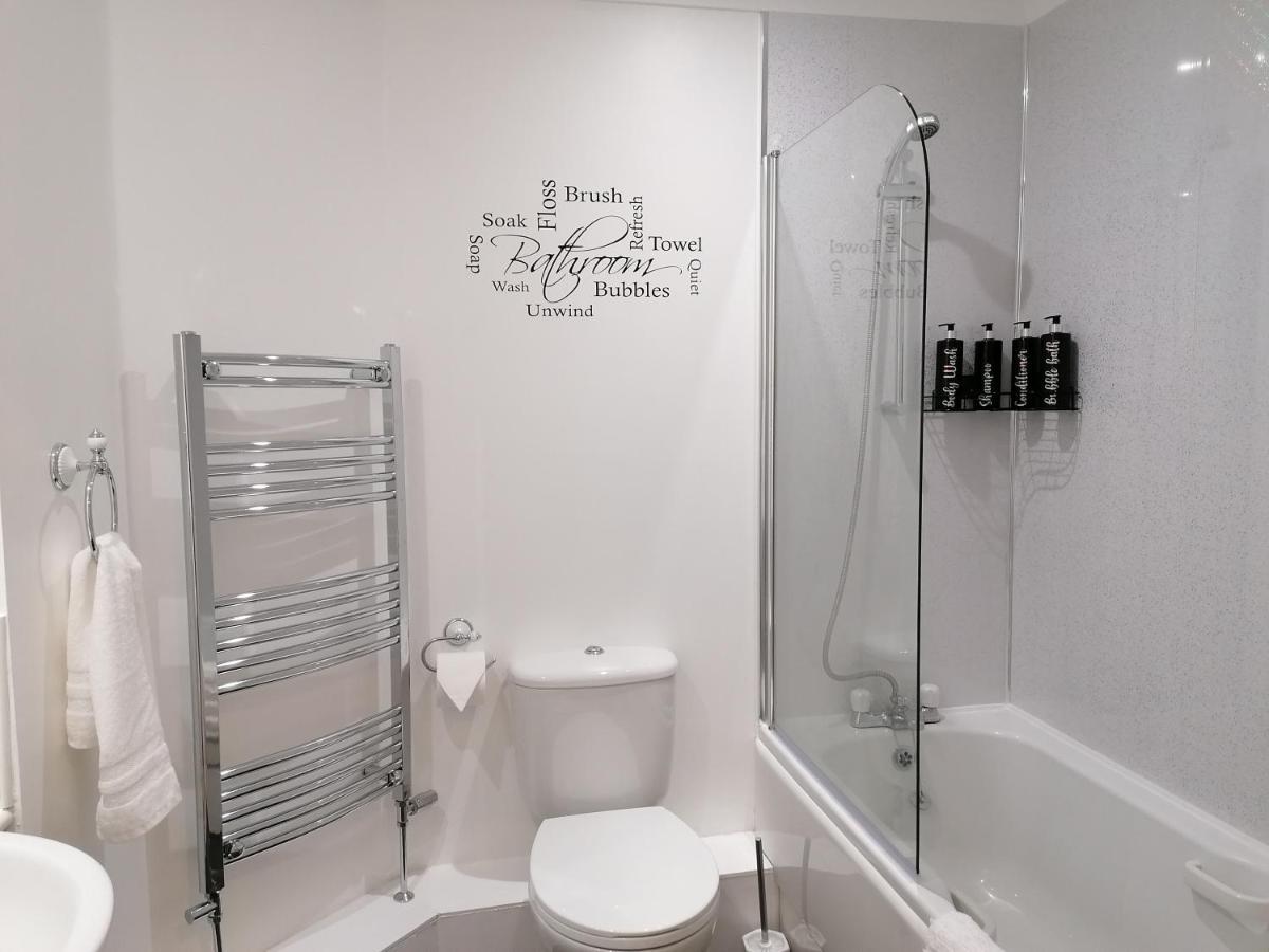 Luxury Modern 2 Bed Apartment, Free Undercroft Parking For 1 Car Southampton Exterior foto