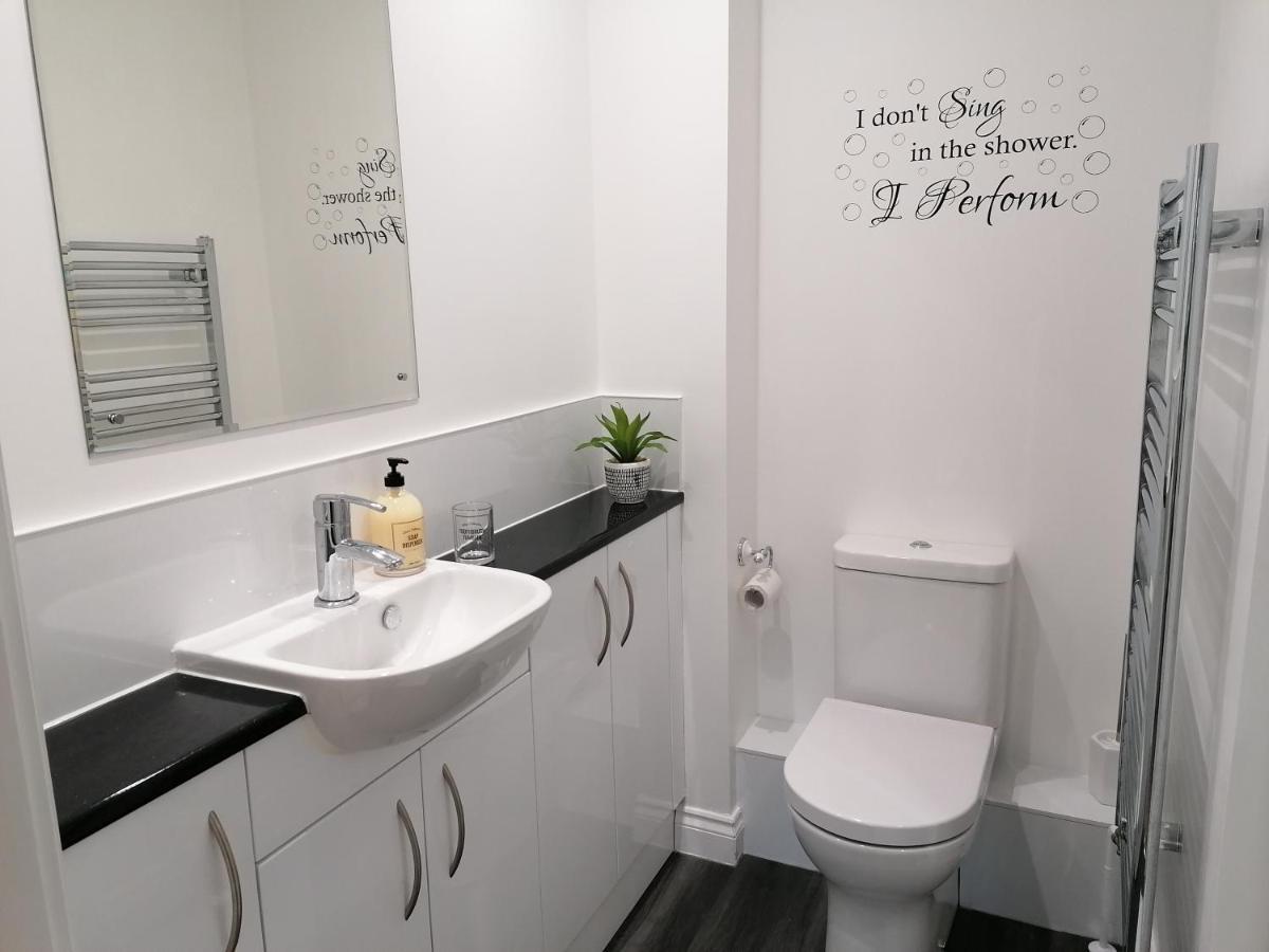 Luxury Modern 2 Bed Apartment, Free Undercroft Parking For 1 Car Southampton Exterior foto