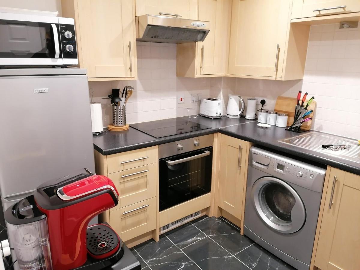 Luxury Modern 2 Bed Apartment, Free Undercroft Parking For 1 Car Southampton Exterior foto