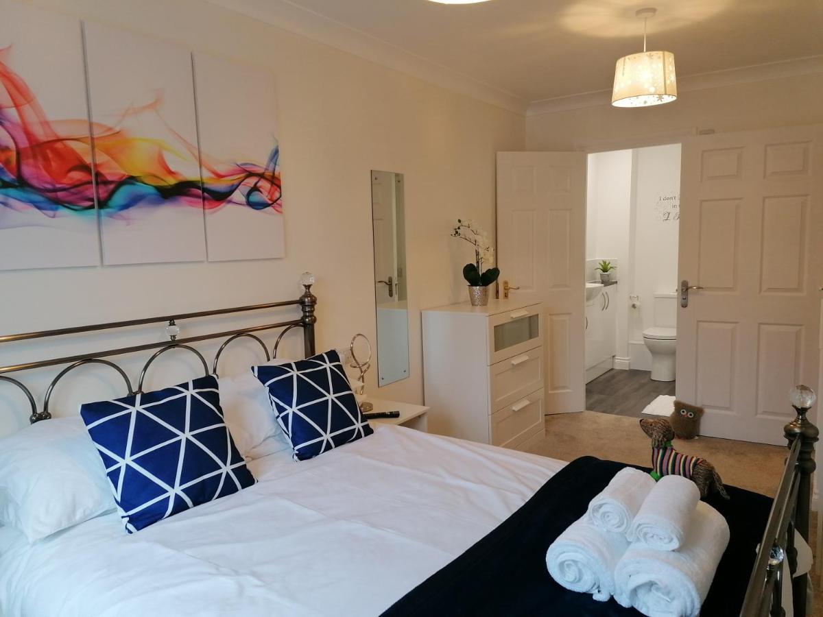 Luxury Modern 2 Bed Apartment, Free Undercroft Parking For 1 Car Southampton Exterior foto